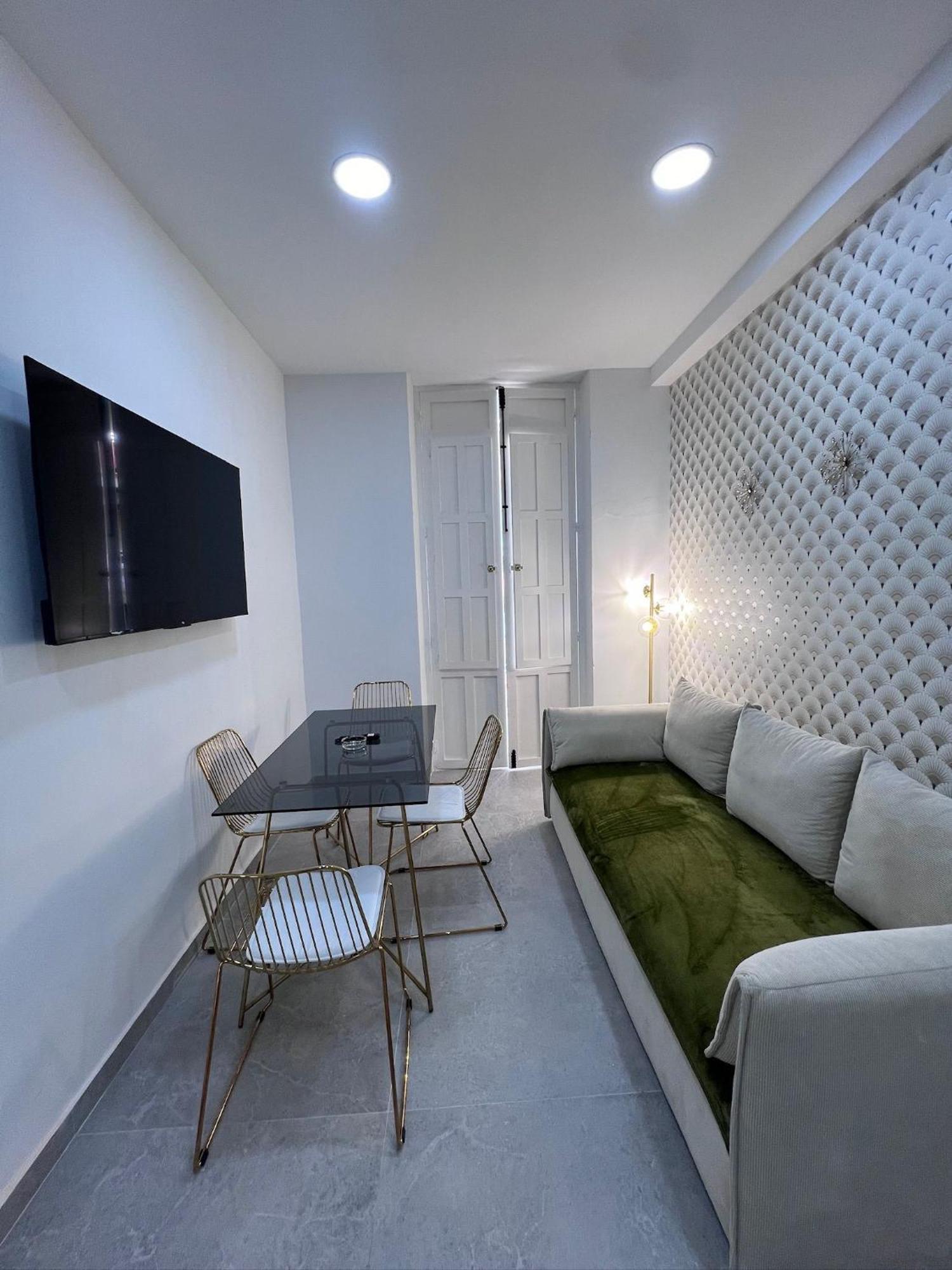Apartment Centrum 59 *
